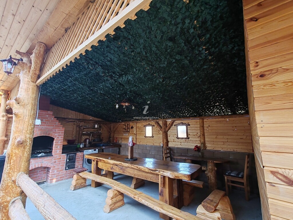 Cabana de sub Nuc