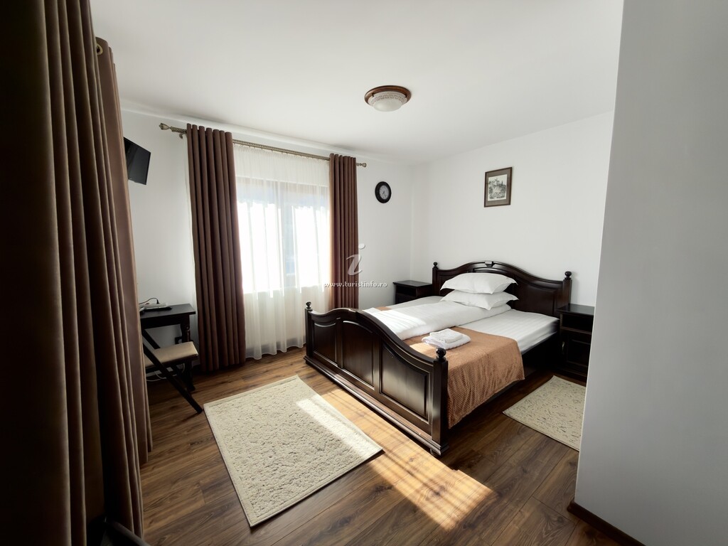 Pensiunea Casa Corlățeni