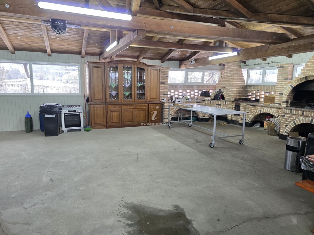 Camere de închiriat Petru Moroșan