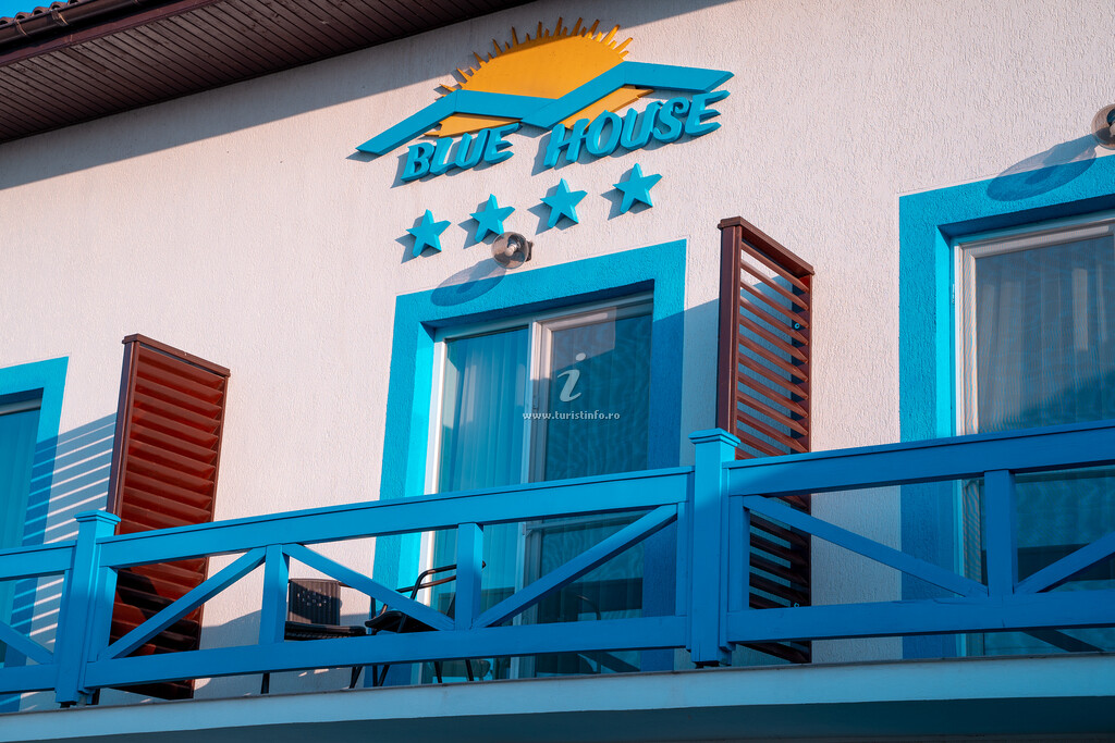 Pensiunea Blue House