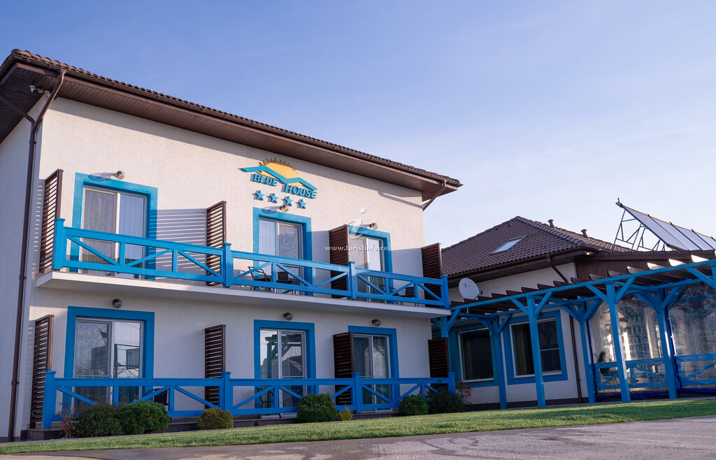 Pensiunea Blue House