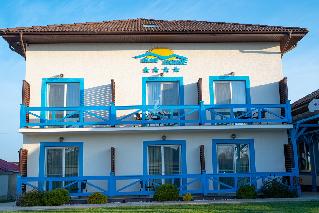 Pensiunea Blue House