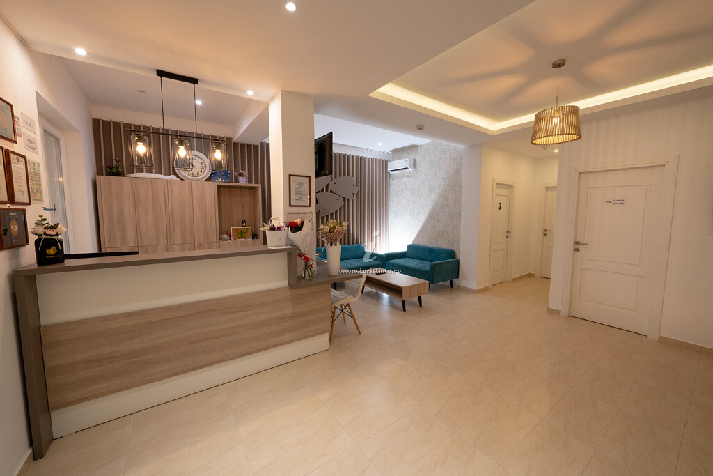Pensiunea Blue House