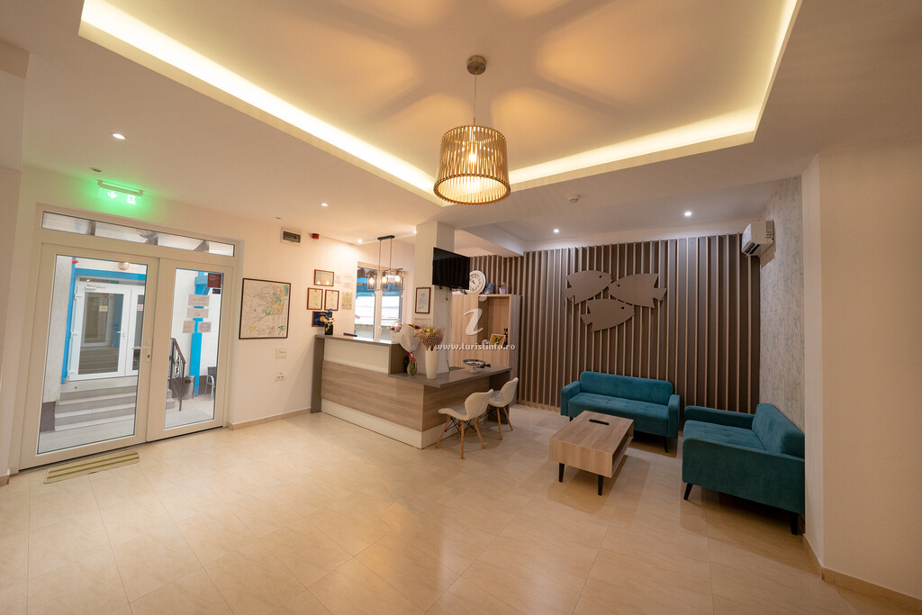 Pensiunea Blue House