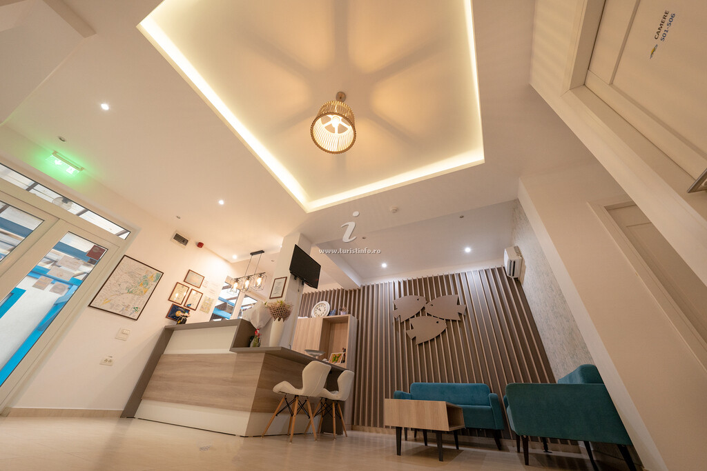 Pensiunea Blue House