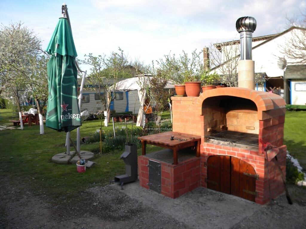 Camping Căsuța Mihaela