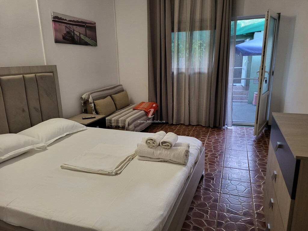 Camere de închiriat La Uta