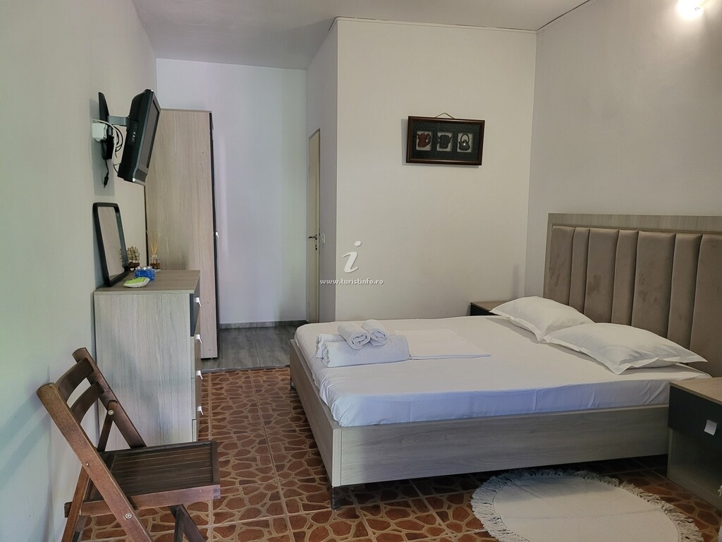 Camere de închiriat La Uta