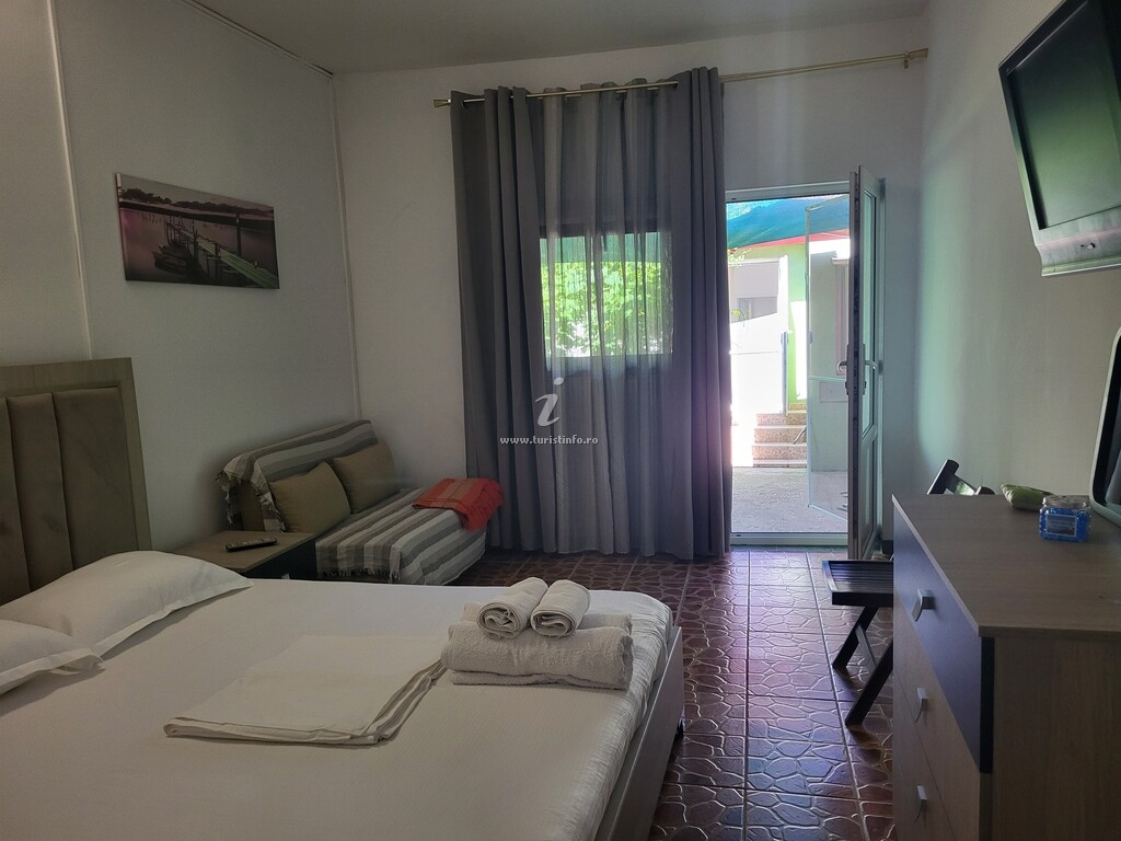 Camere de închiriat La Uta