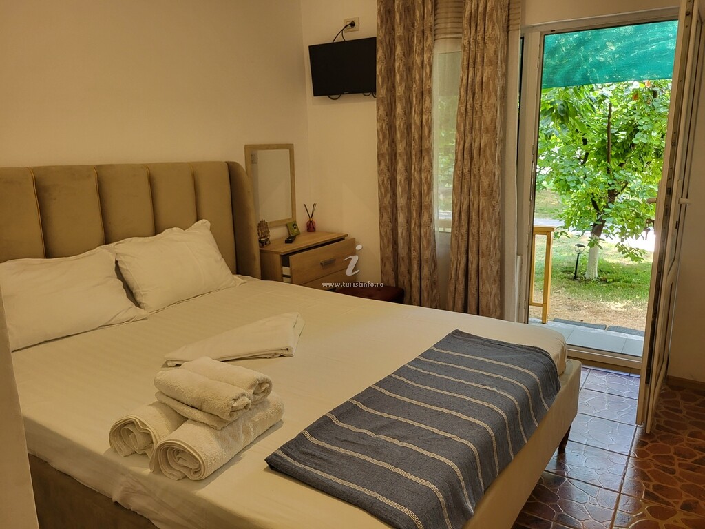 Camere de închiriat La Uta