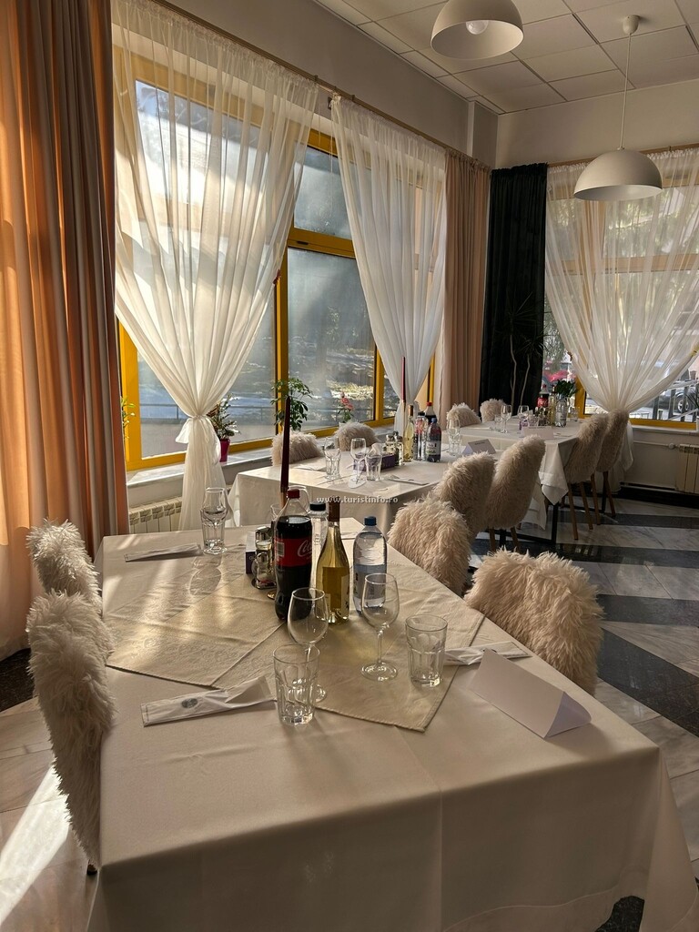 Camere de închiriat Montana Inn