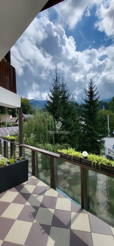 M7 Villa Bed & Bistro