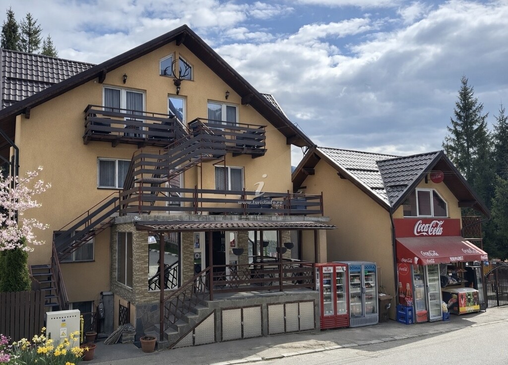 Camere de închiriat Casa Fanel