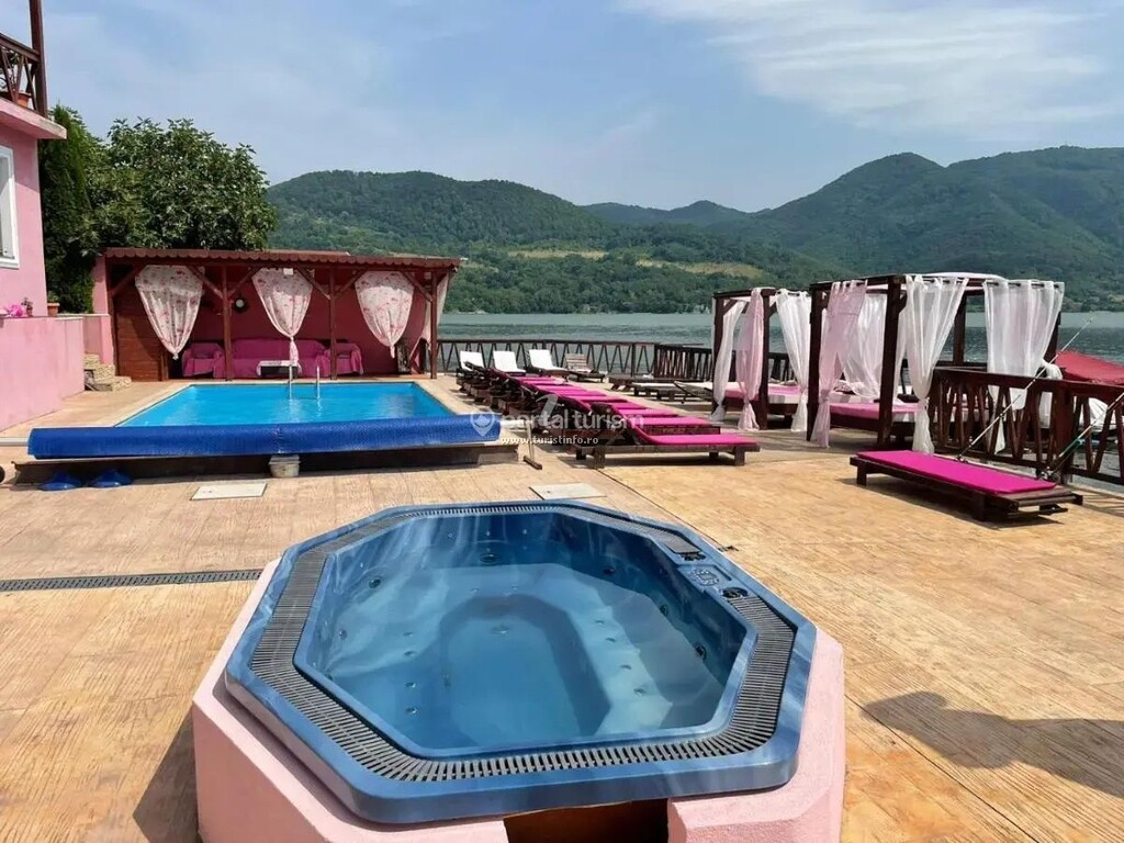 Casa Elite Holiday
