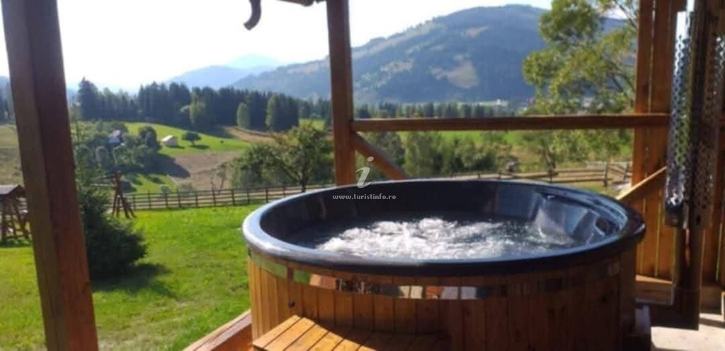 Casa Cuibușor în Bucovina