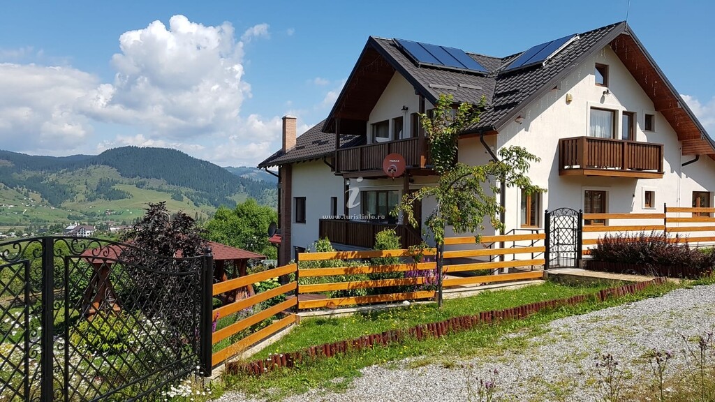 Casa Cuibușor în Bucovina