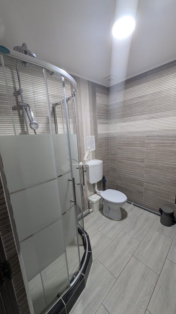 Camere de închiriat La Calciu