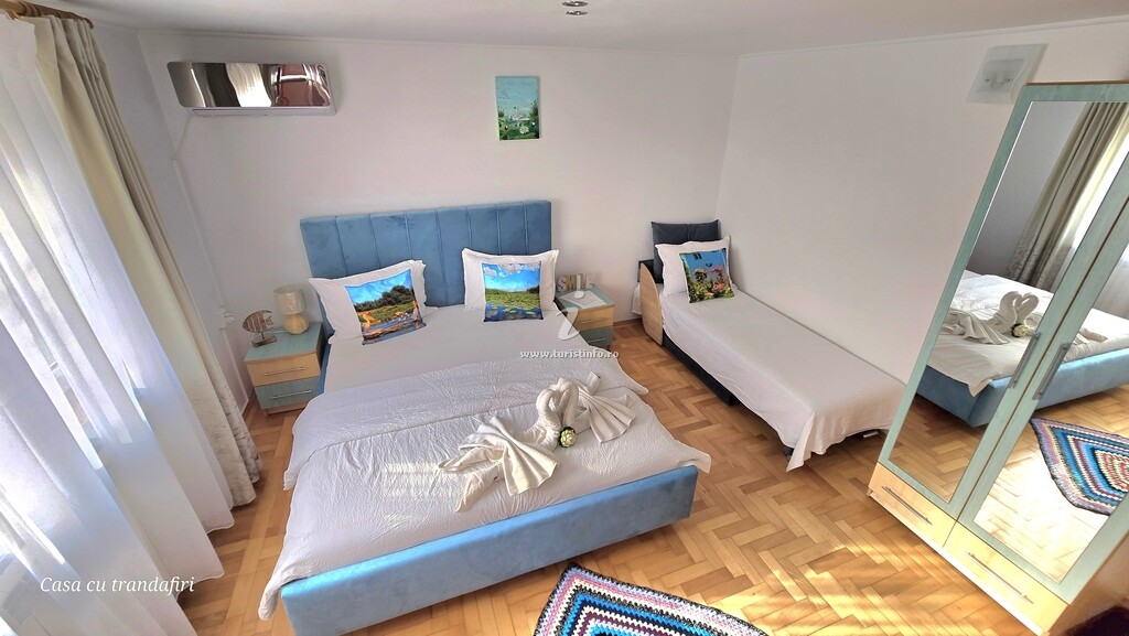 Camere de închiriat Casa cu Trandafiri