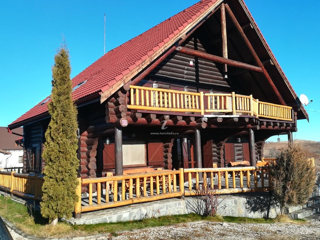 Cabana 33