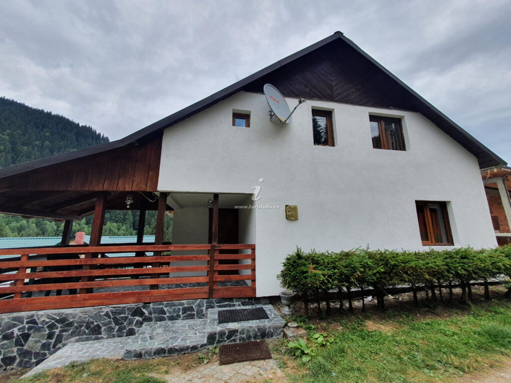 Cabana Ancuța și Rustic