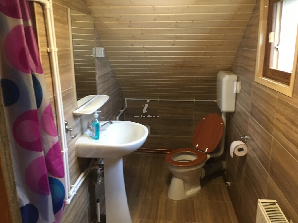Cabana Ancuța și Rustic