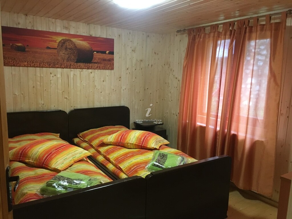 Cabana Ancuța și Rustic