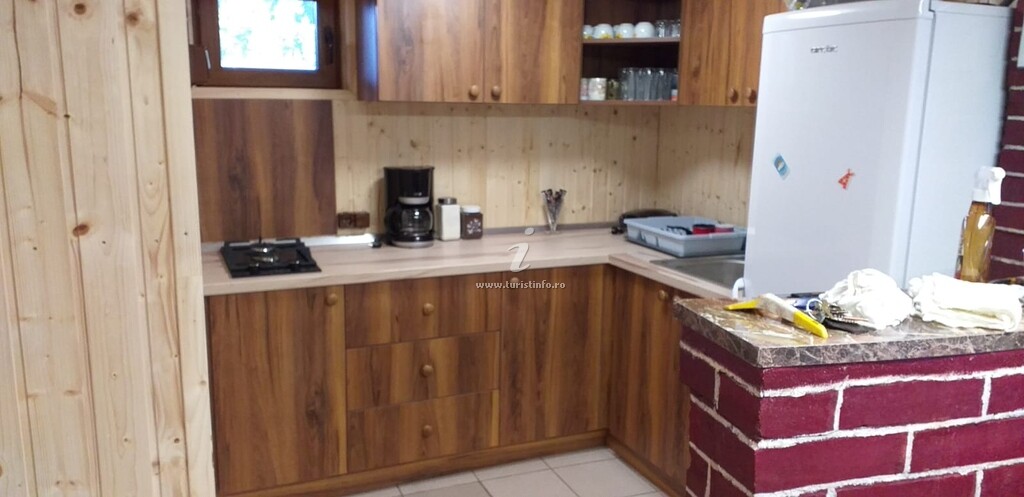 Cabana Ancuța și Rustic