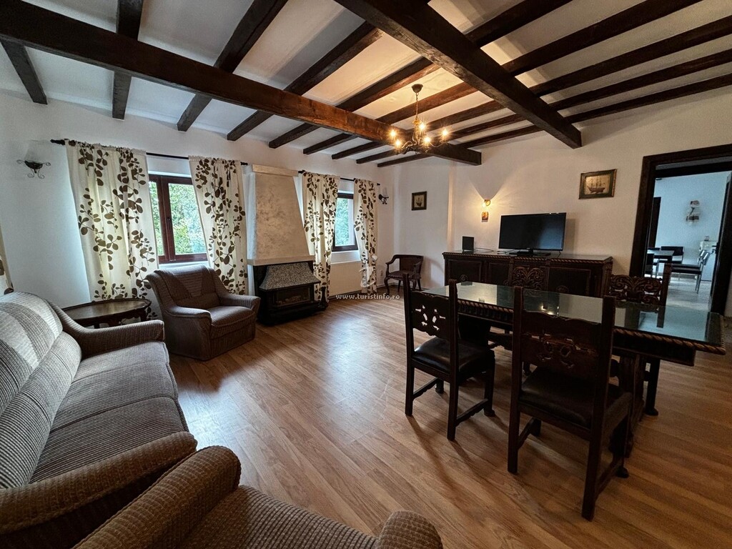 Casa cu Pădure