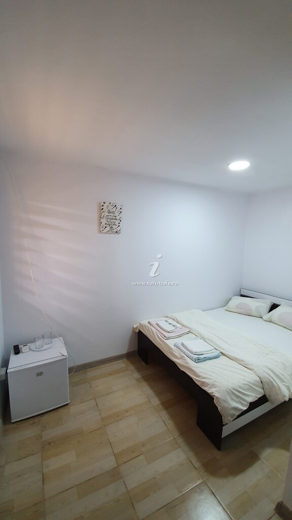 Camere de închiriat Pagini din Vamă