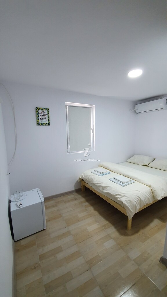Camere de închiriat Pagini din Vamă