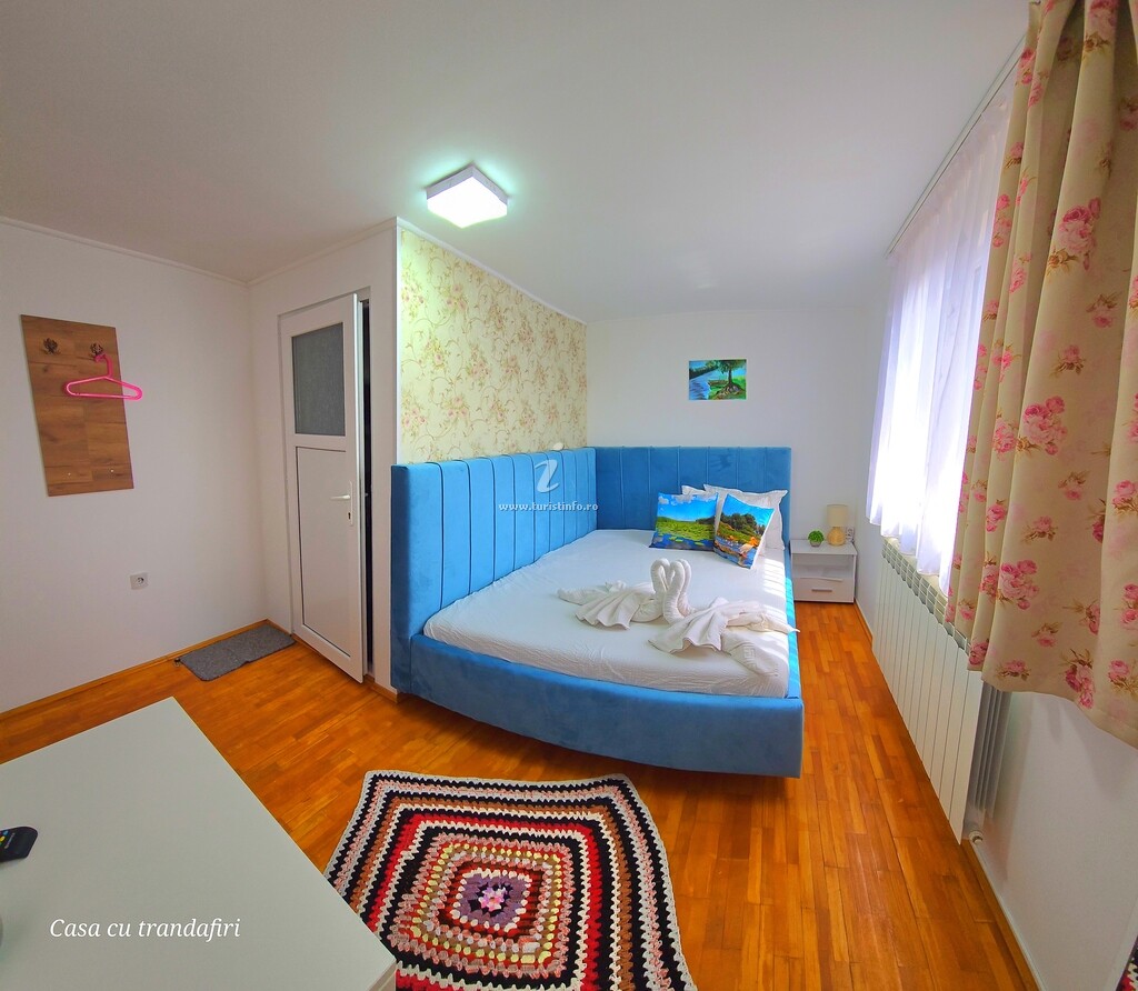 Camere de închiriat Casa cu Trandafiri