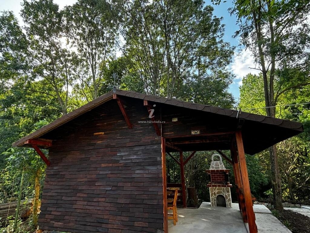 Casa cu Pădure