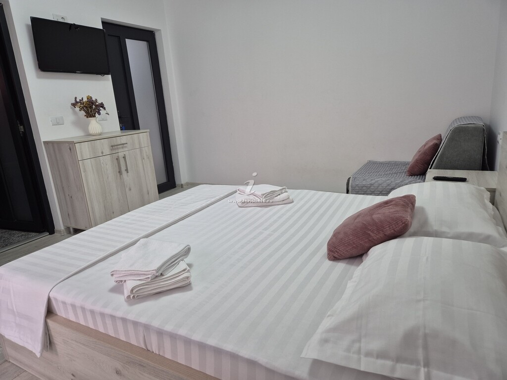 Camere de închiriat Casa cu Barcă