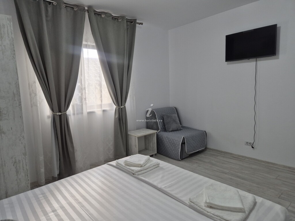 Camere de închiriat Casa cu Barcă