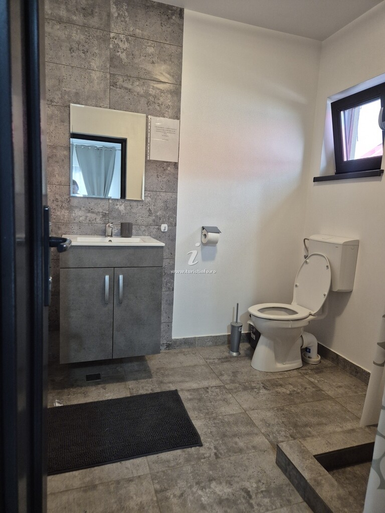 Camere de închiriat Casa cu Barcă