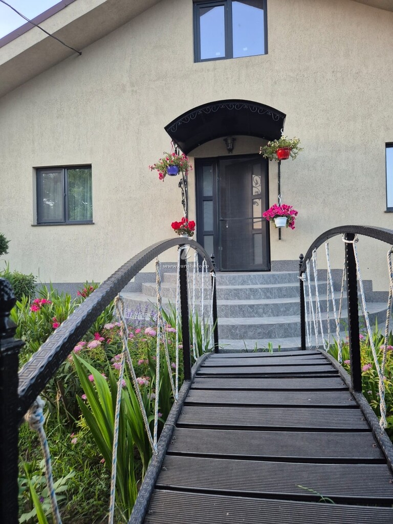 Camere de închiriat Casa cu Barcă