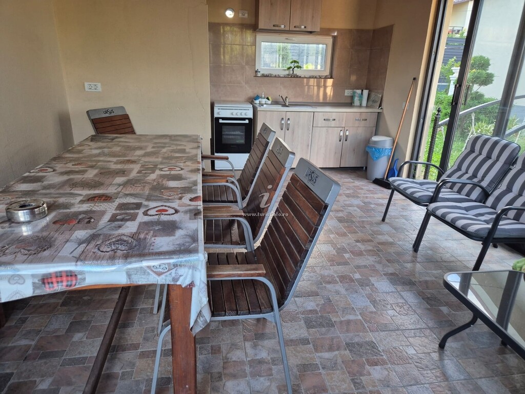 Camere de închiriat Casa cu Barcă