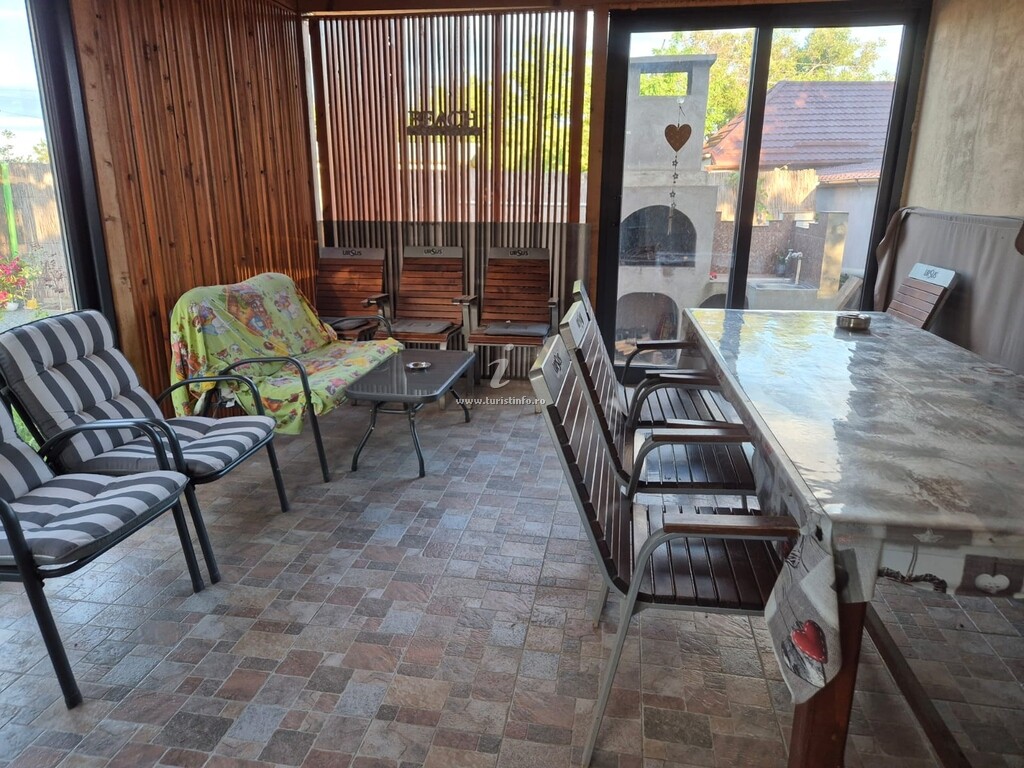 Camere de închiriat Casa cu Barcă