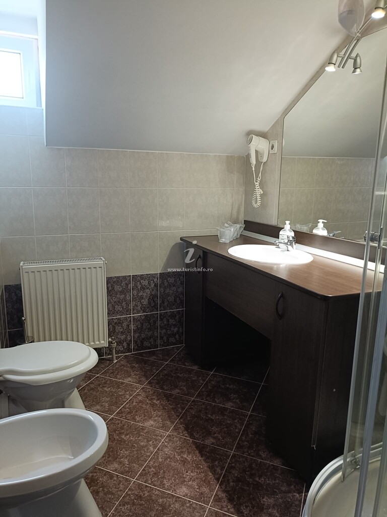 Pensiunea Casa Albă