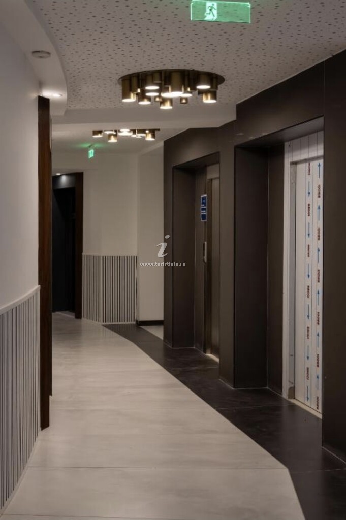 Hotel-Apartament Edy's by the Sea White Titanic