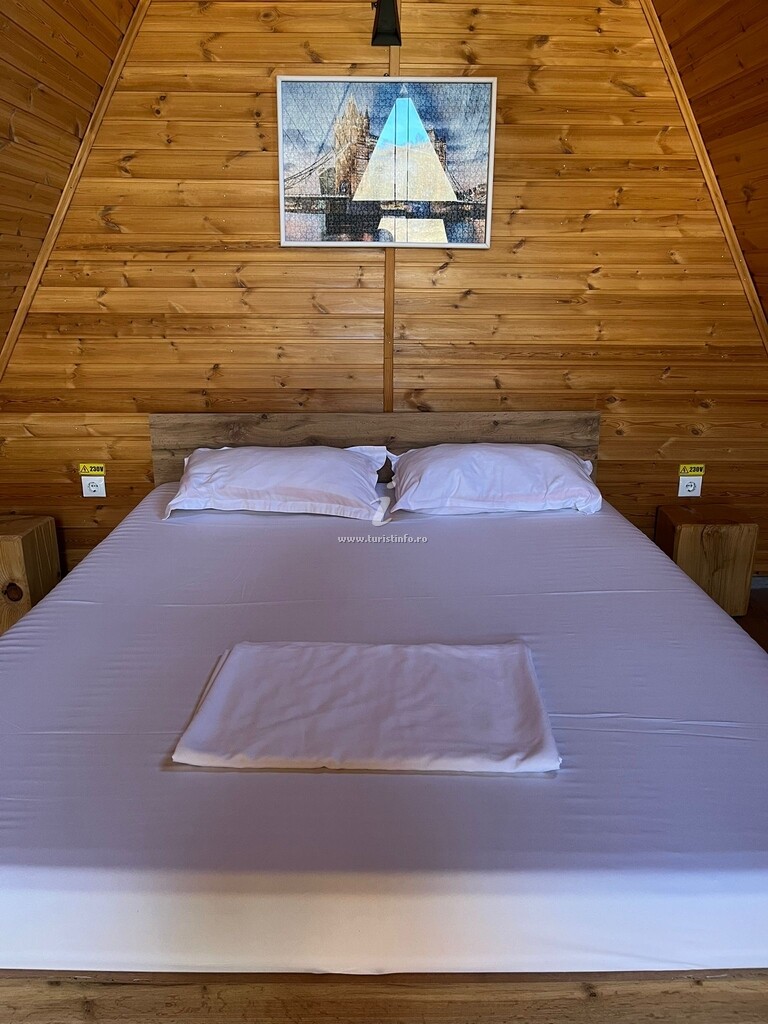 Căsuțe tip camping La Triunghiuri