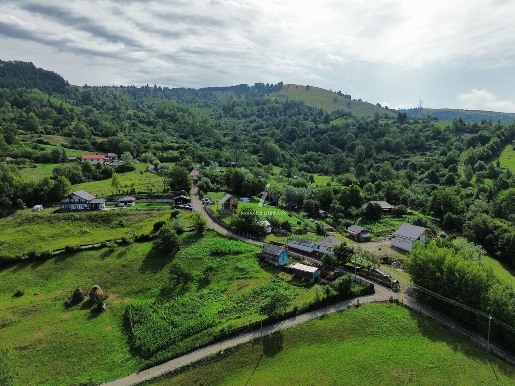 Cabana Fânarele