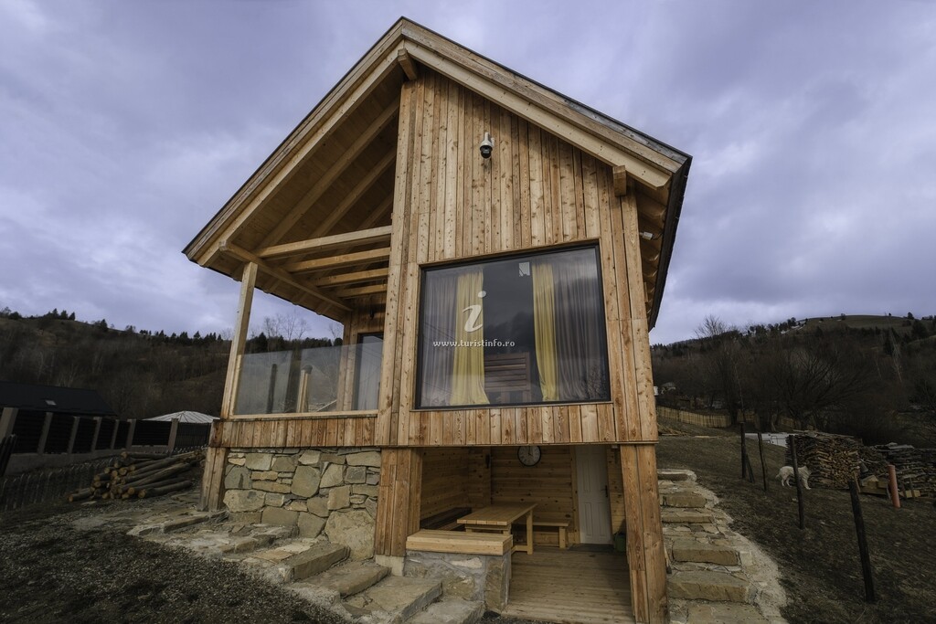 Cabana Fânarele
