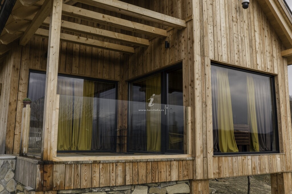 Cabana Fânarele