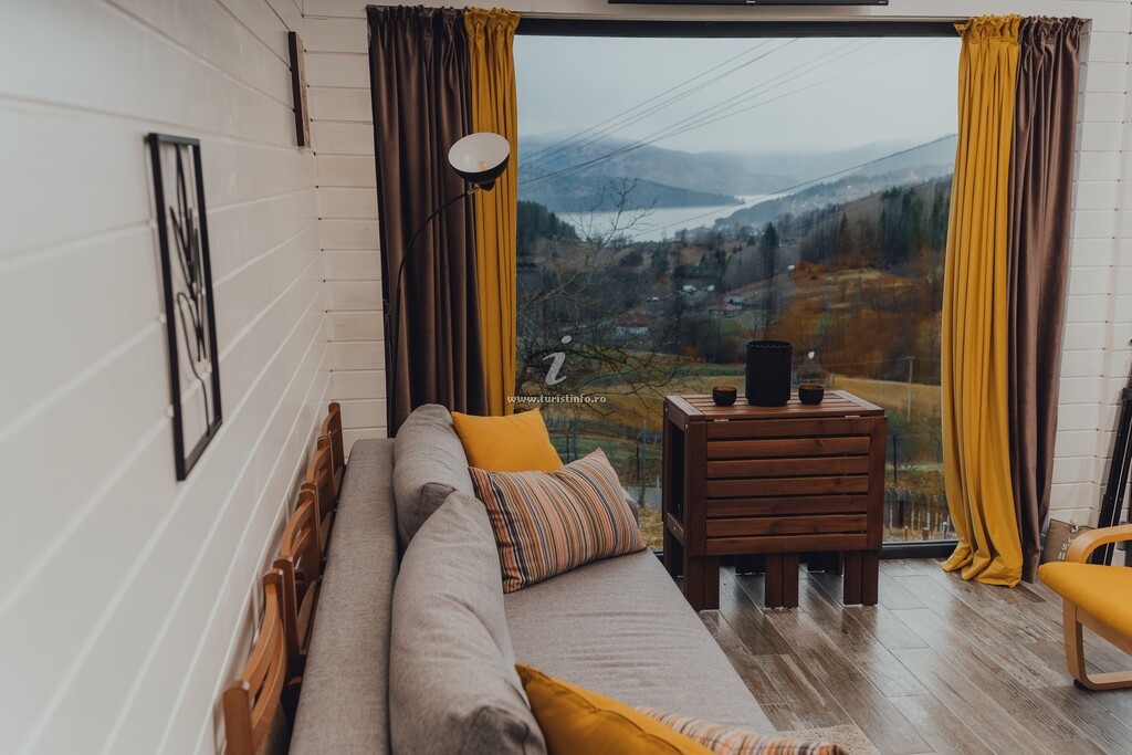 Cabana Fânarele