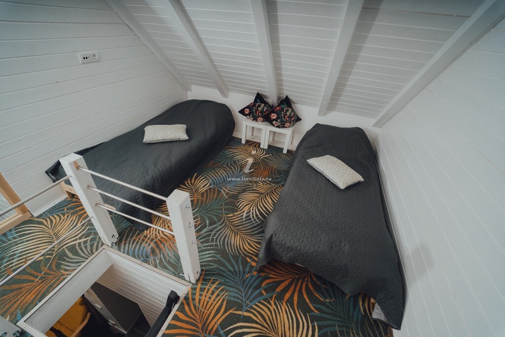 Cabana Fânarele