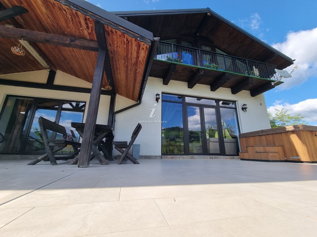Casa Yla