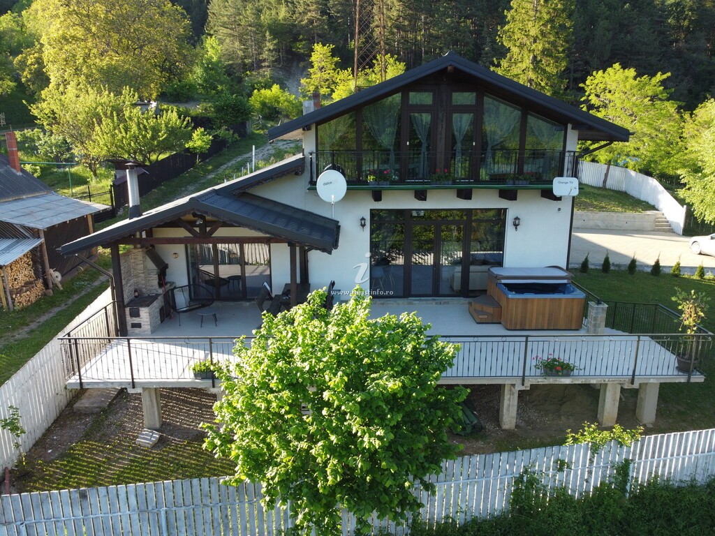 Casa Yla