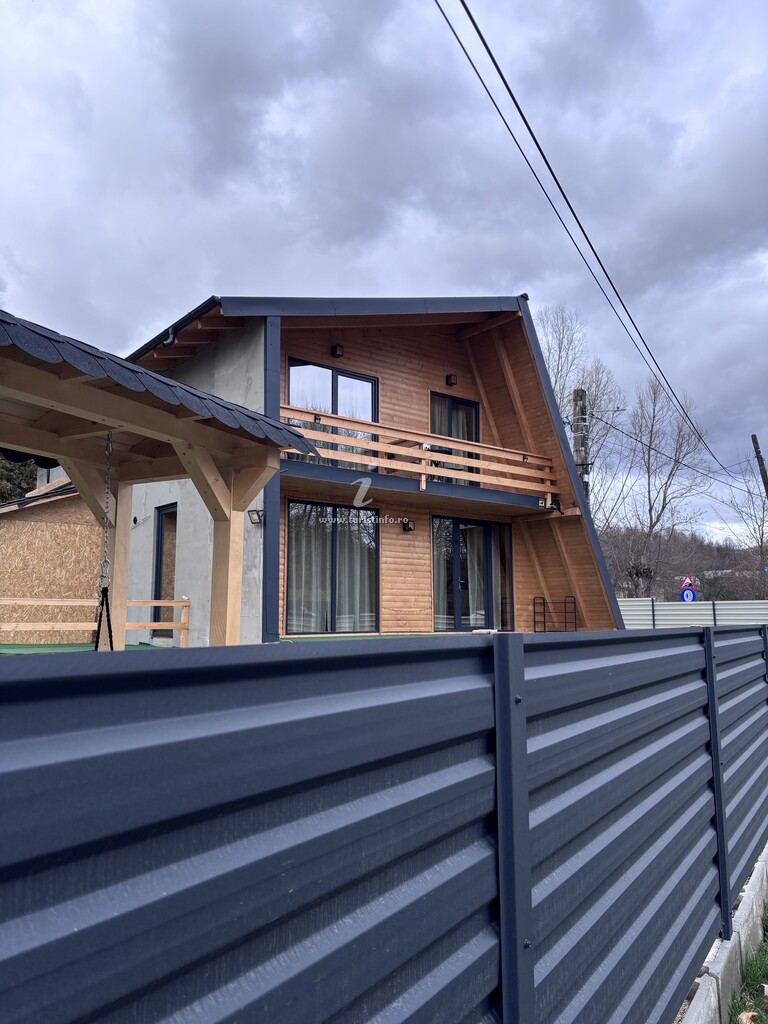 Cabana Chalet Family