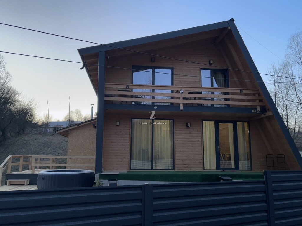 Cabana Chalet Family